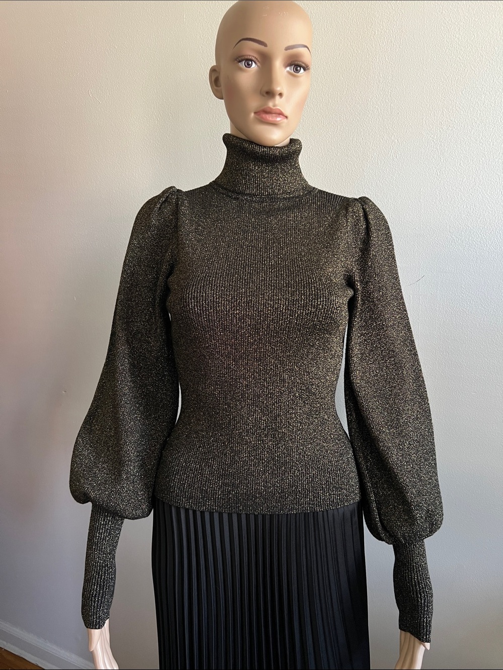 A.L.C. Black Gold Metallic Ribbed Knit Turtleneck Sweater Size XS